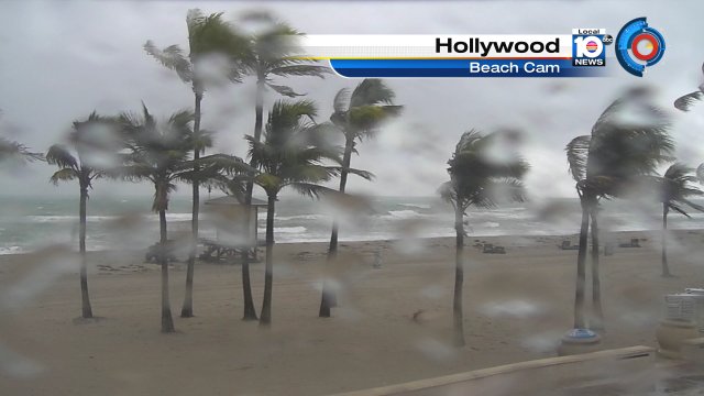 High winds and rain for this Sunday. Temps stay in the 70s for today #SouthFlorida #Flwx https://t.co/3fj8S6xmjj