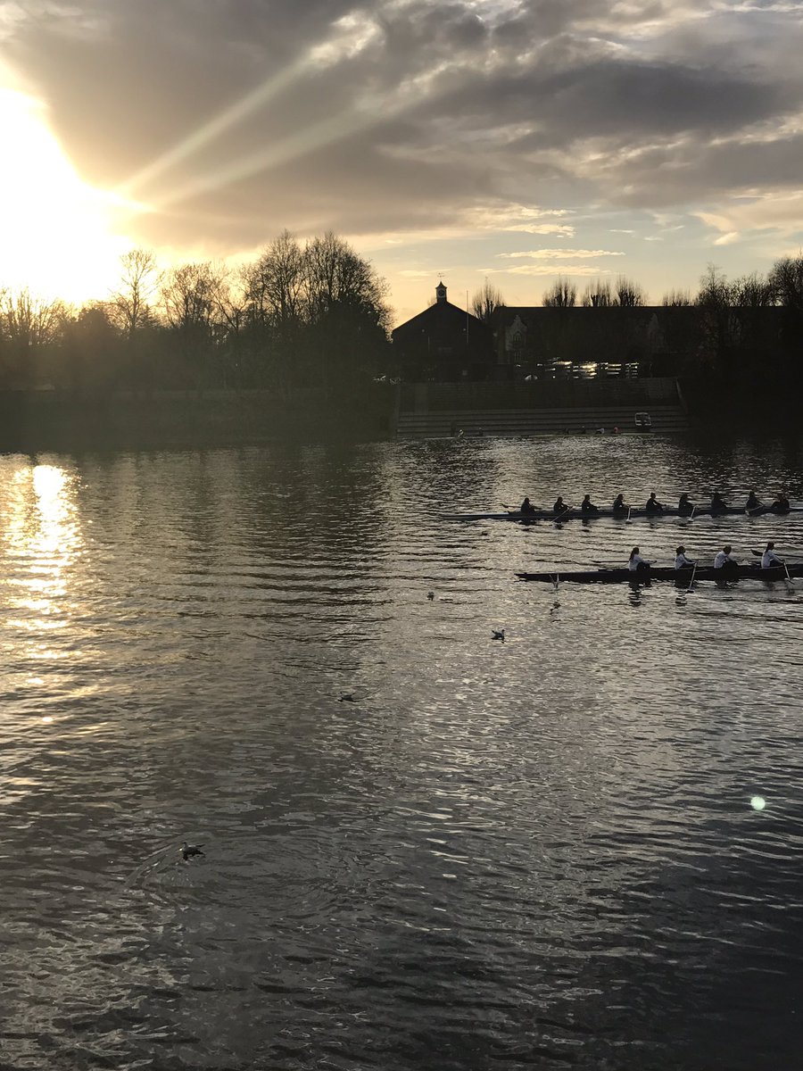 Race 32 re-row! RUMS over UCL by a canvas!