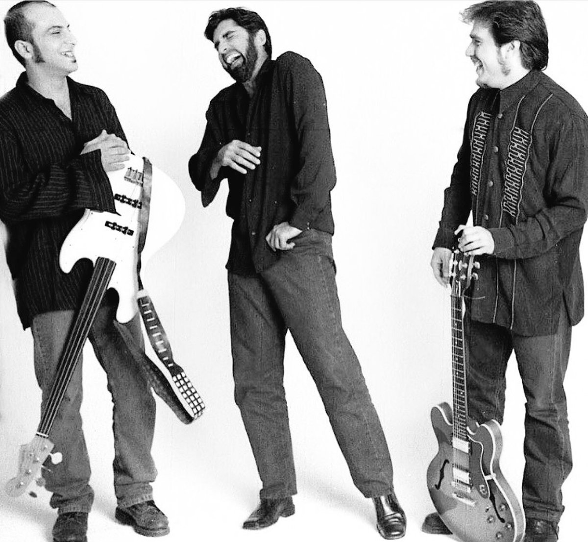 VitalSignsPk's tweet photo. #VitalSigns last tour of Dubai 2002. Photo by Izdeyar Setna https://t.co/JUV2Hd6wwM