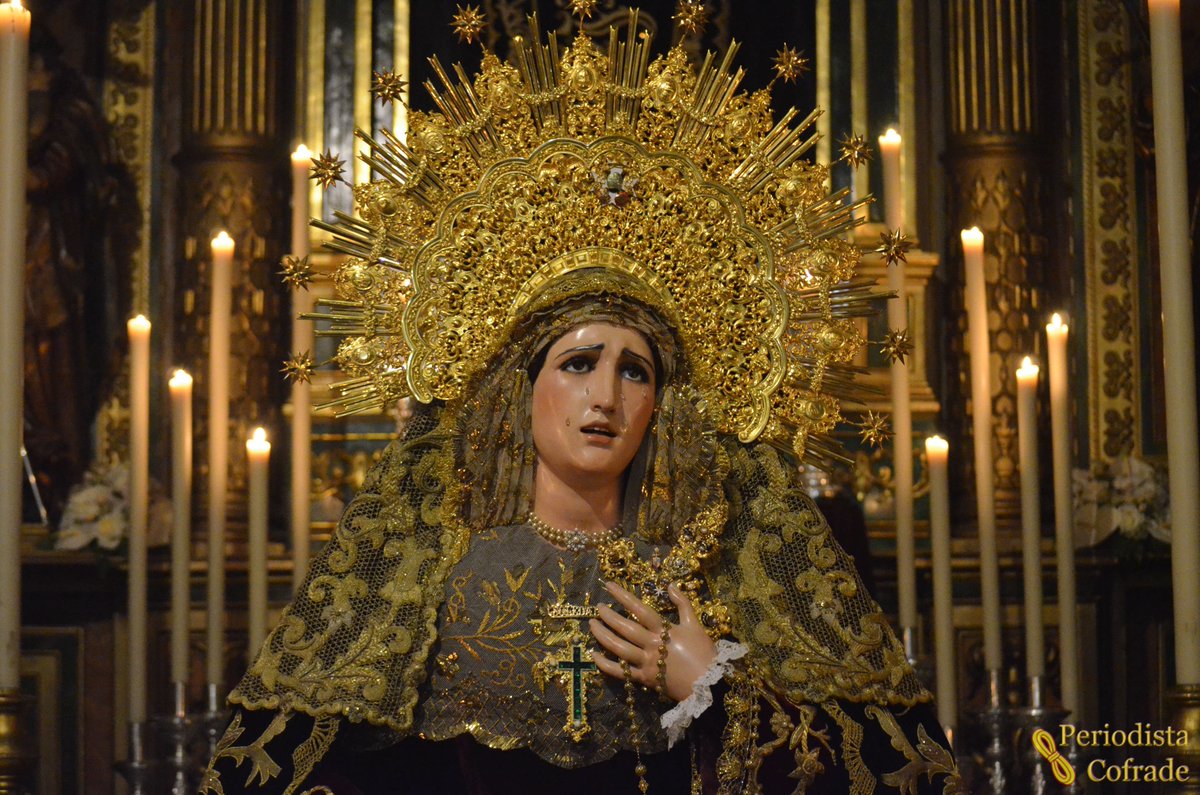Peri_Cofrade's tweet photo. Reportaje del besamanos a Nuestra Señora de la Soledad, de la @hdadsoledad de San Buenaventura. https://t.co/OUnyrpMvON #Inmaculada2016 https://t.co/tkZFCjM4Ge
