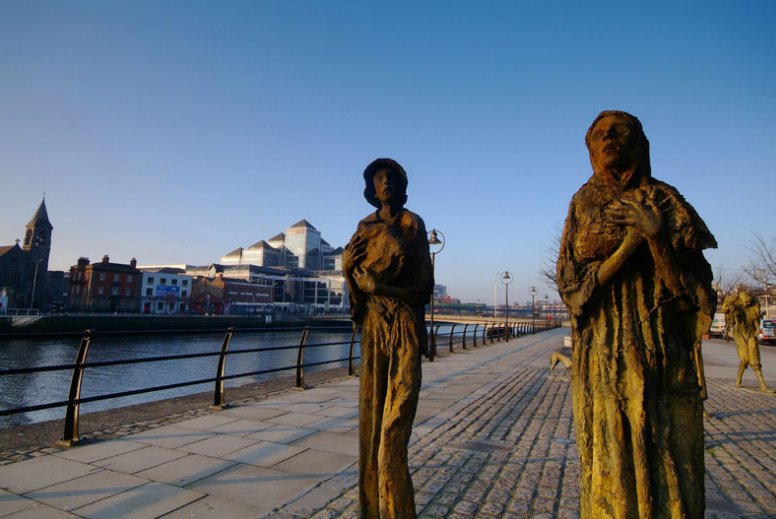 VisitDublin's tweet photo. One of the most striking of all #Dublin's statues, 'Famine' on Dublin's docklands is a reminder of Ireland's history. https://t.co/DAeM7VUSjU