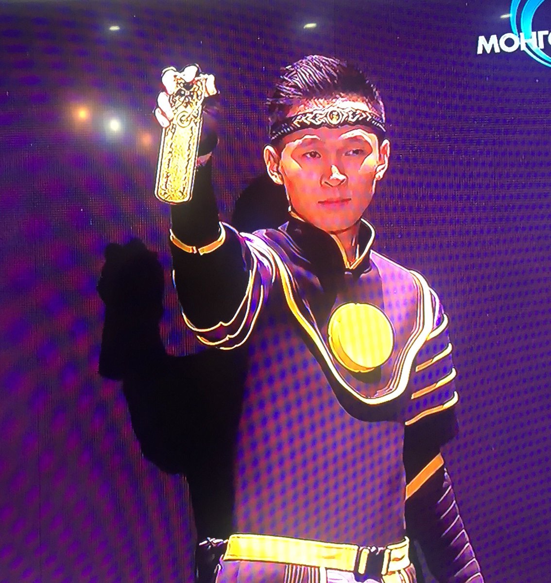 Шижирбат: Хүн бүрт ямар нэг нууцлаг авъяас байдаг. Түүндээ тохирох тайзыг олоосой гэж хүсч байна.