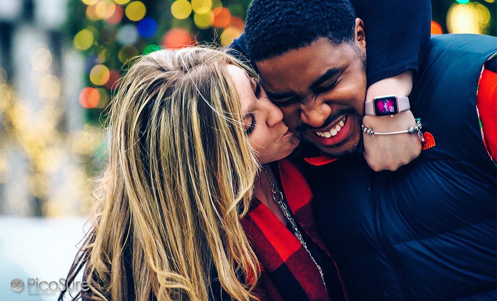 For skin that's as bright as the holiday lights this season, try #PicoSure: bit.ly/1BZxmAc