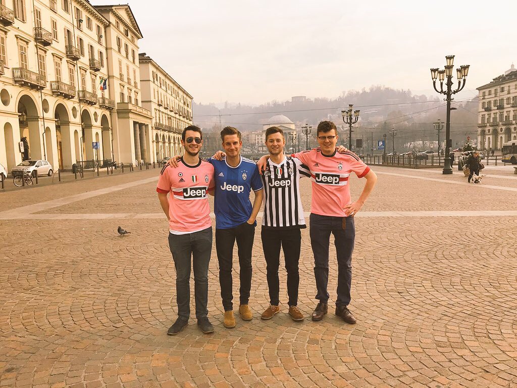 Away days with the old lady <a href="/juventusfcen/">JuventusFC 🇬🇧🇺🇸</a> #FinoAllaFine #ForzaJuve #bianconeri
