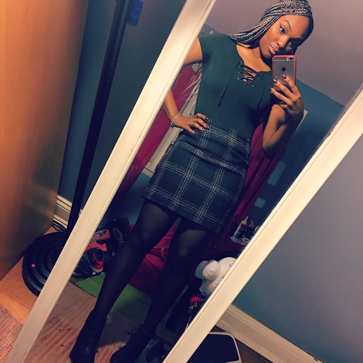 GenelleGreen's tweet photo. Selfies selfies selfies https://t.co/2LMGruZM4h