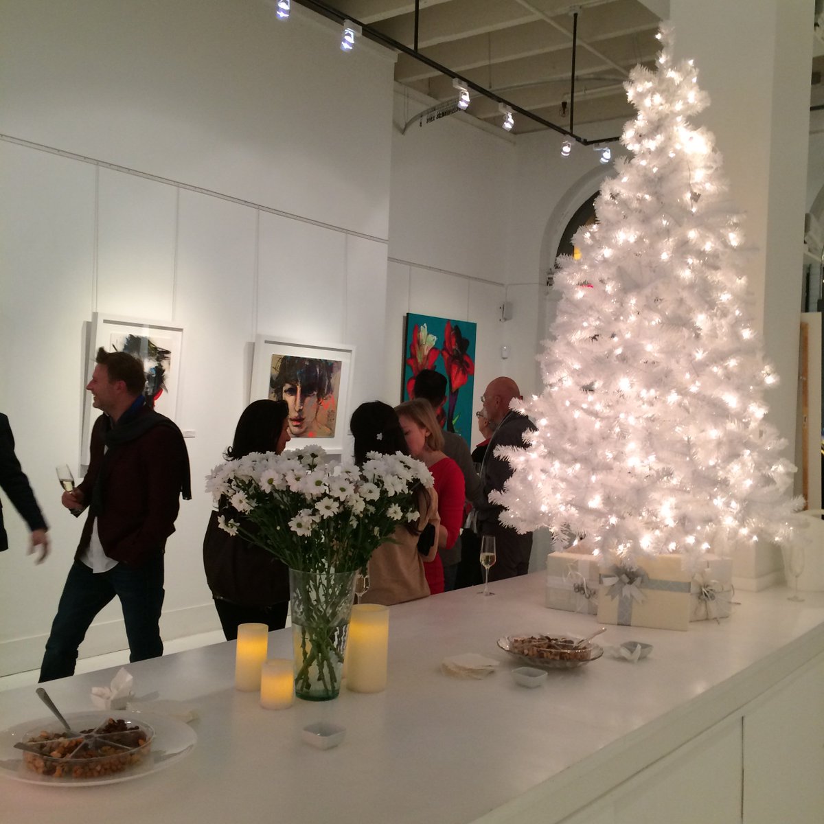 cornostudio's tweet image. Holidays at the  Galerie AKA/ AKA Gallery  
#holidays #contemporaryart