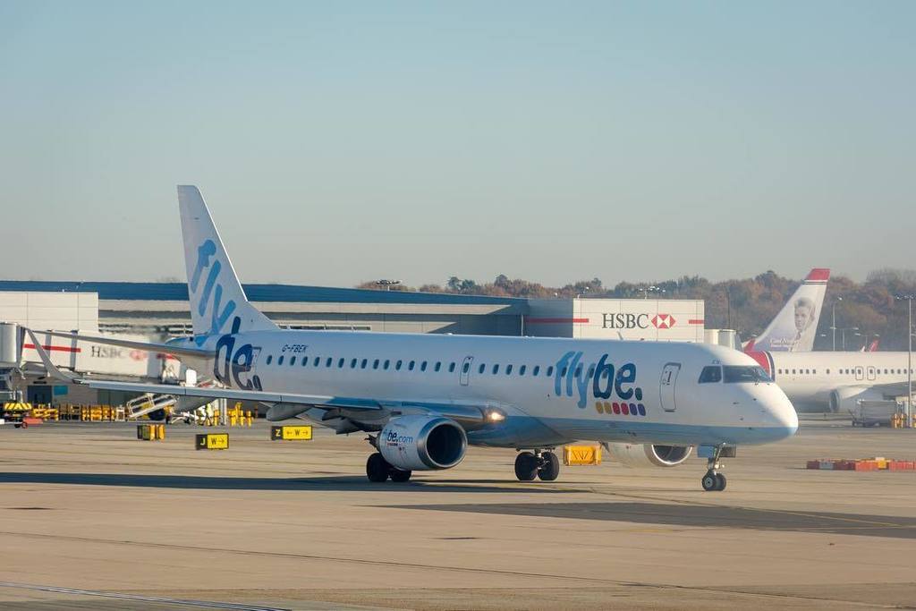 AerialSpotter's tweet photo. Flybe Embraer ERJ-195LR, G-FBEK ready for taxi at Gatwick airport #flybe #embraer #embraer… https://t.co/vo9D94qVQm https://t.co/pTBFLGlQLn