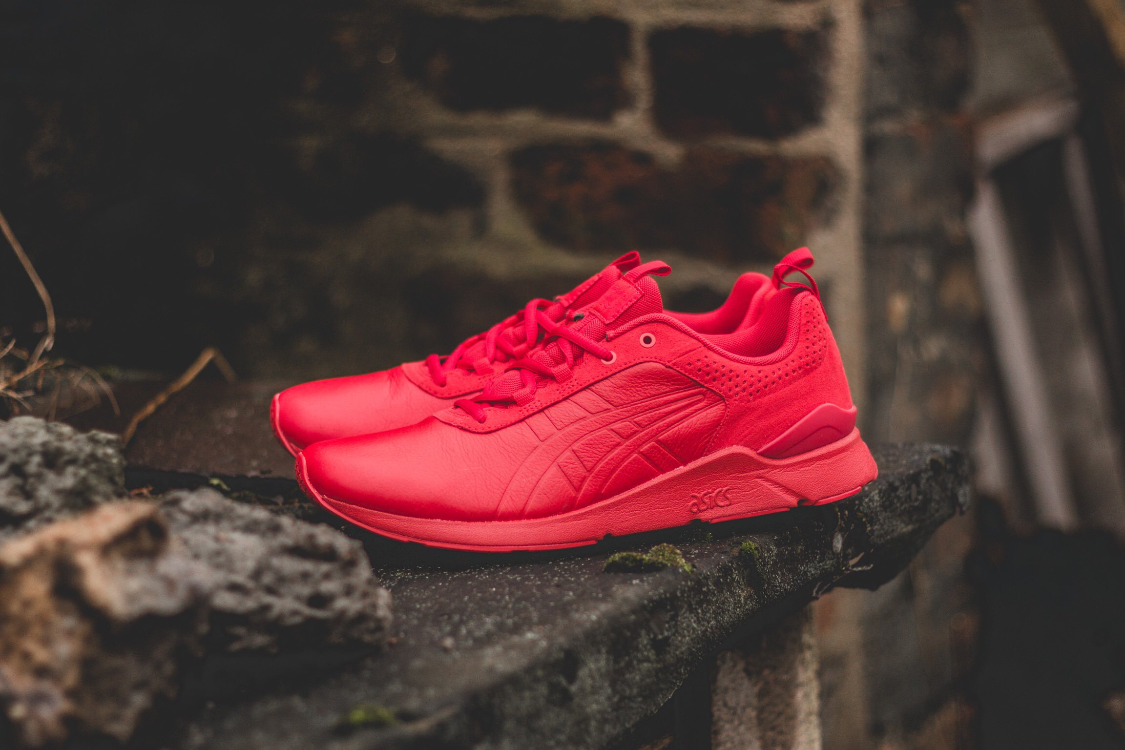 Asics gel on sale lyte runner red