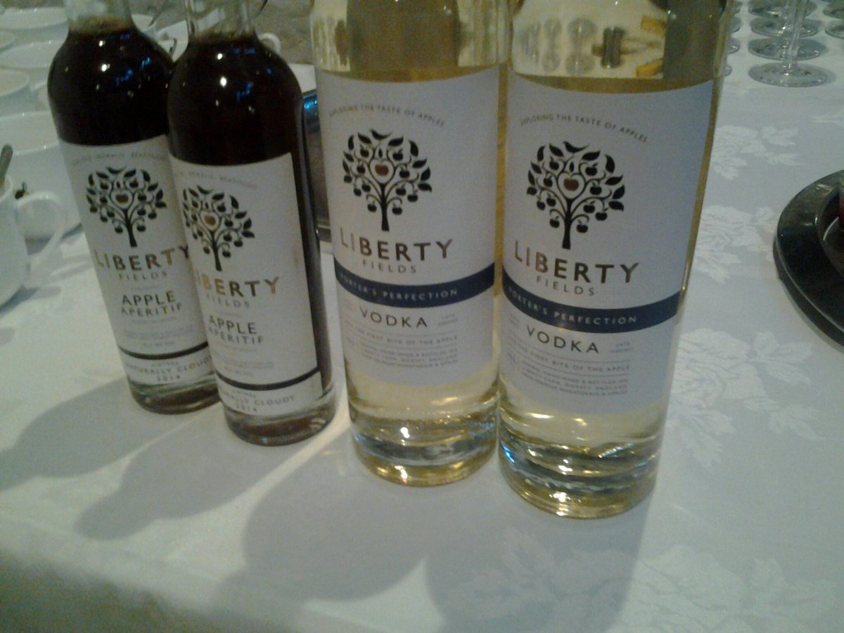 Great cocktails and canapés evening featuring <a href="/PortersVodka/">PortersPerfectVodka</a> @lloyd_bartender <a href="/LibertyFields/">Liberty Fields</a>