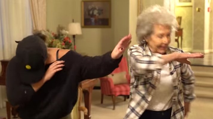 totalfratmove's tweet photo. Indiana Tri Delt’s Unique Recruitment Video Features Grandma Dabbing And Multiple Hotties: https://t.co/lv4qUYqKW6 https://t.co/H4ffKC5Cma