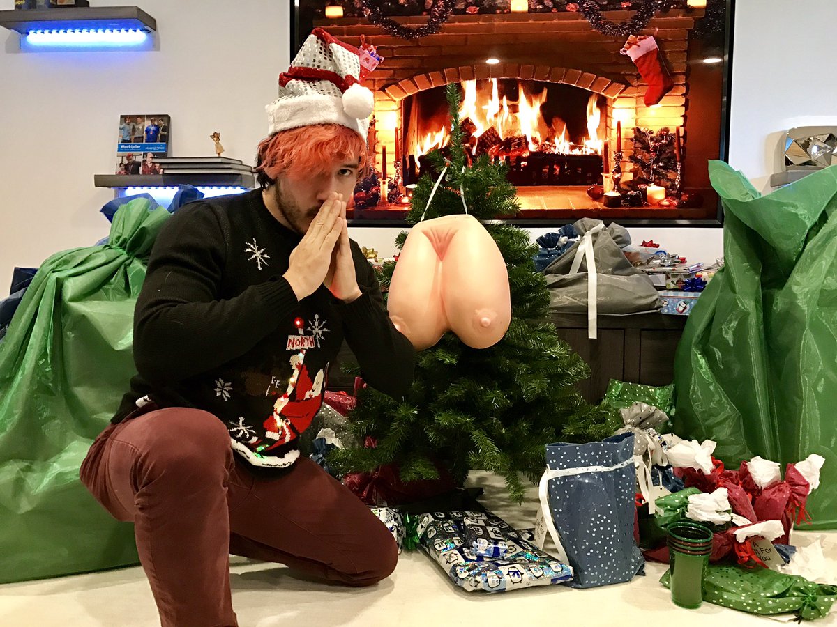 markiplier's tweet image. It&apos;s Christmas time at the office! I&apos;m so grateful to be able to work with such amazing and talented friends!