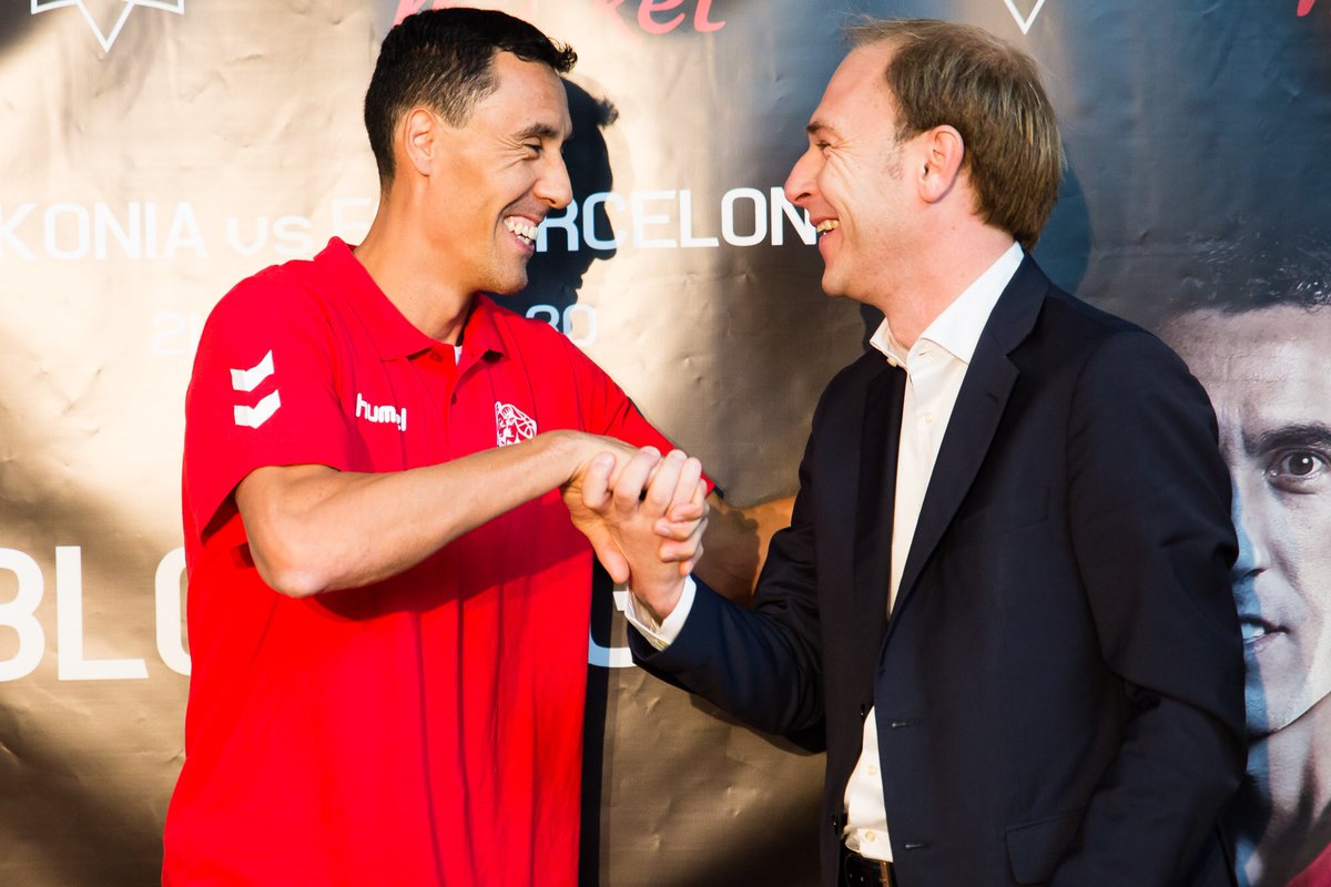 GIGANTESbasket's tweet photo. Prigioni, presentado en Vitoria: “No tengo claro cuánto baloncesto tengo para dar” #PRIGIONIISBACK https://t.co/uuhvcVQ7IX https://t.co/gvKJVKpTKO