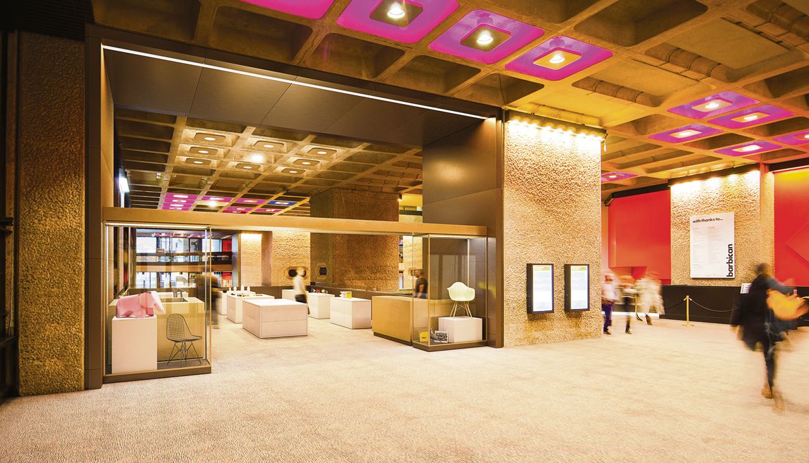 New creatives do you want to show &amp; sell your work in the new <a href="/BarbicanCentre/">Barbican Centre</a> pop-up space? buff.ly/2hp3M4c