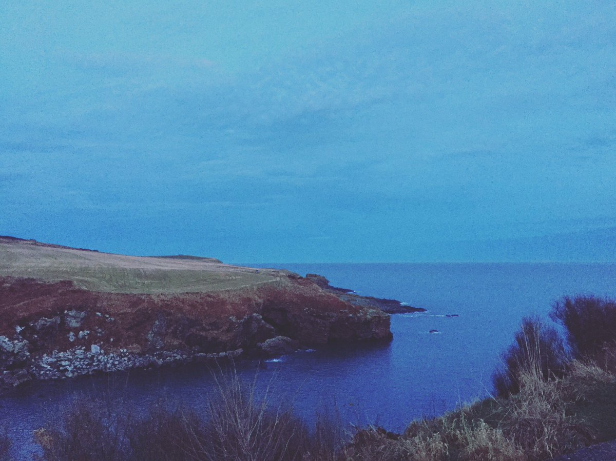 Altheadreamsof's tweet image. Evening dog walk down #newtonhillbeach we even got a wave from Santa on the way 🙋🏽👨🏻👶🏼🐶🎅🏾🍃👍🏽 #cliffview #beautifulevening #freshair