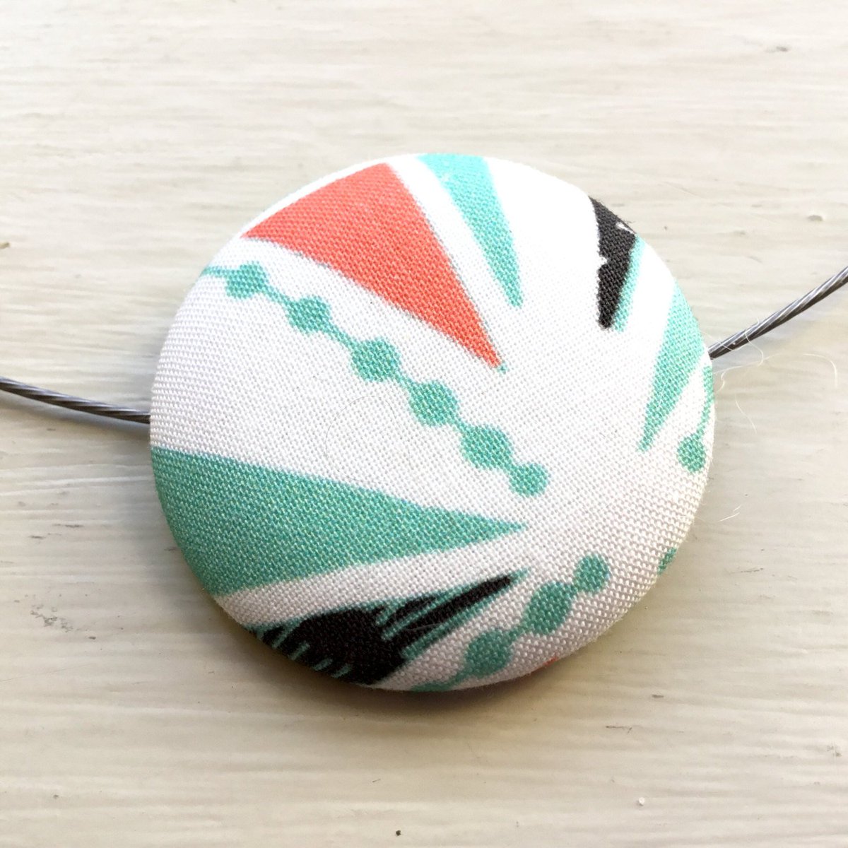 buck_lj's tweet photo. Sale Button Necklace, Statement Necklace, Fabric Covered Button Jewell… https://t.co/KahiAJTArq #Etsy #CoveredButton https://t.co/CY1d3rf6uu