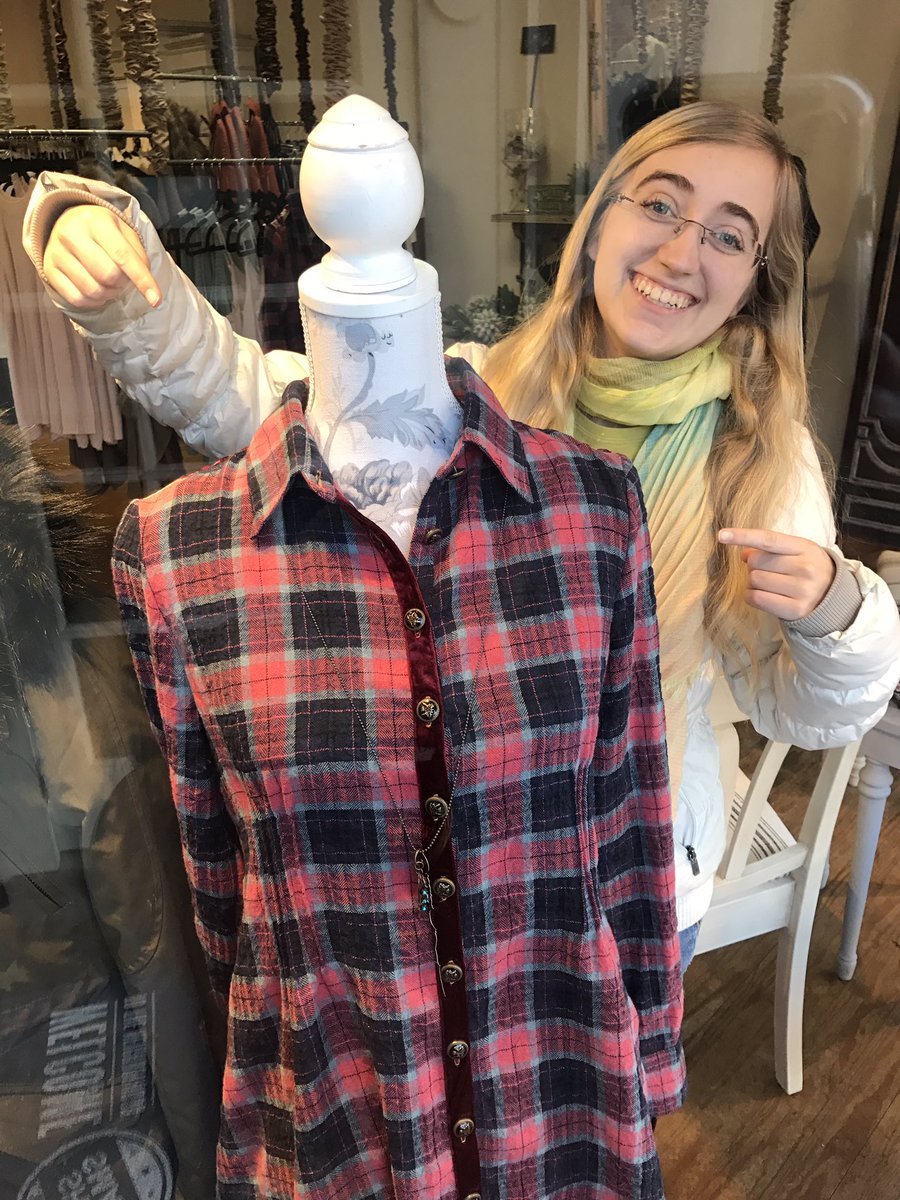 CleverWon's tweet photo. Lauren just had to have what was in the window @LesleyJaneInc!  Also got to see @zwmsnews buddy, Lizzie! @ZvilleChamber @ZionsvilleIN https://t.co/QwEha3z3EA