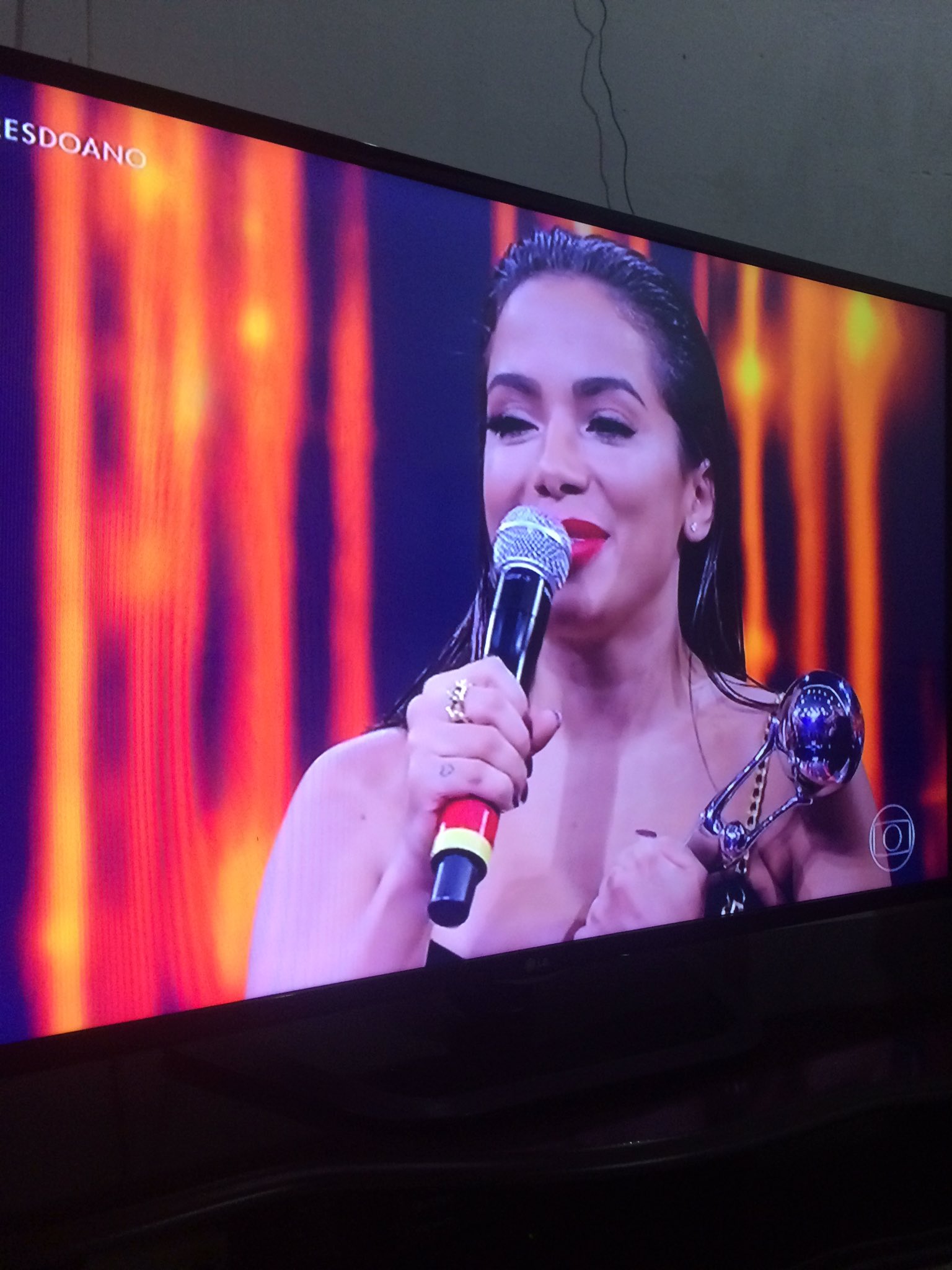 Joeline Sousa on X: ❤️❤️❤️😍 MelhoresDoAnoAnitta t.coaAnkpxMuzK   X
