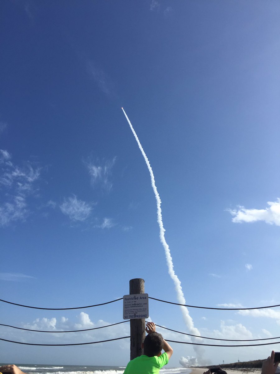 yukiyu99's tweet image. #AtlasV #EchoStarXIX @ulalaunch beautiful launch !!! Photos still need to be processed 🚀😬#LaunchFever #MissionAccomplished