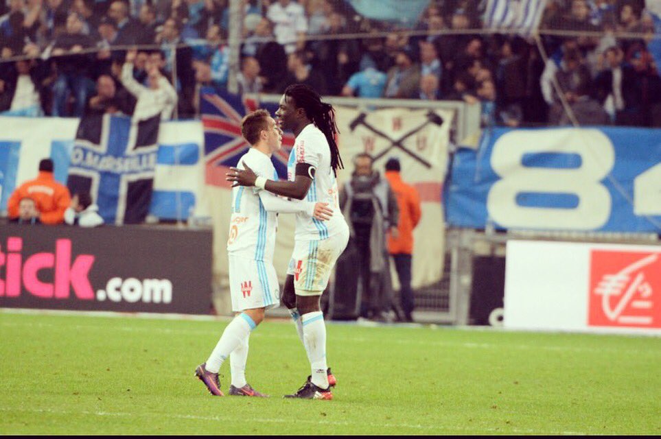 Vamosssss !! Felicitations <a href="/BafGomis/">Bafétimbi Gomis</a> et <a href="/FlorianThauvin/">Florian Thauvin</a> et biensur toutes l'equipe pour ce gros match !! 💪⚽️⚽️ #TeamOM ⚪️Ⓜ️