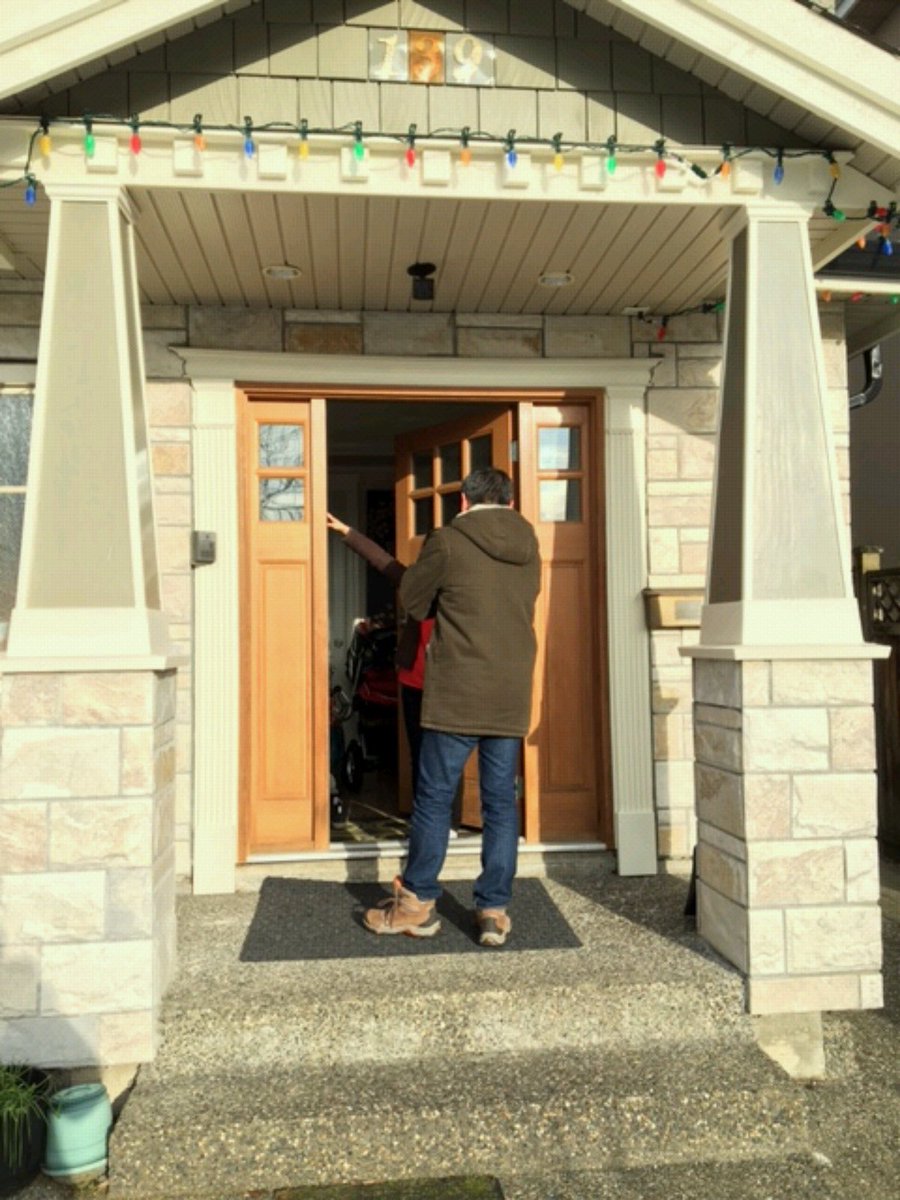 MichaelLeeBC's tweet photo. Great conversations this weekend on #Langara doorsteps!  Thanks for the warm welcomes!  #TeamBC2017 https://t.co/iNYUKtngjI