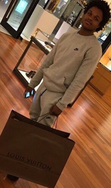 SGRah_'s tweet photo. Free My Guy 🔓💯 https://t.co/i0AB2zigCp