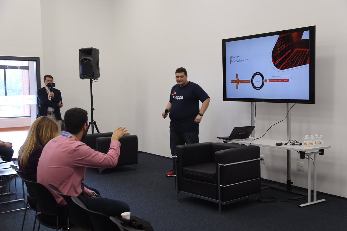 xappsbr's tweet photo. Palestra do nosso CEO sobre desenvolvimento de software para #startups na #FITIC https://t.co/JnXH8qgc0T