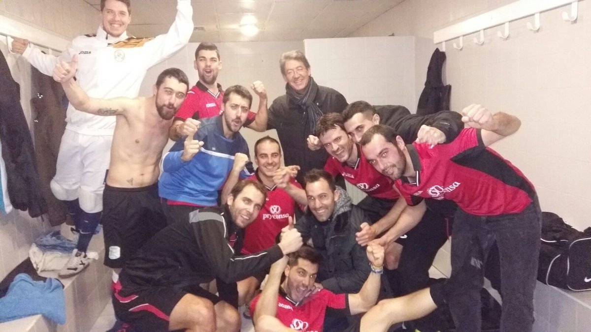 pryconsafs's tweet photo. PRYCONSA F.S. 5 - 2 KAOS COLORAOS F.S.
Goles: Parri ⚽⚽ Papuchi ⚽ @alberto_villas ⚽ y @AIglesias86 ⚽
#XANIVERSARIO #EQUIPO #FAMILIA https://t.co/TmRwQPWvrW