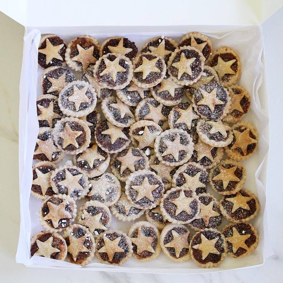 Who doesn't love Fruit Mince Pies for Christmas? How many do you think you could indulge?