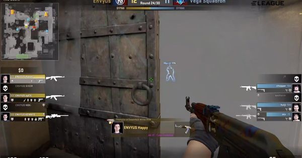 scarletps4games's tweet photo. hutji wearing headset backwards? #games #globaloffensive #CSGO #counterstrike #hltv #CS #steam #Valve #djswat #CS16 https://t.co/En0QWrdvVA