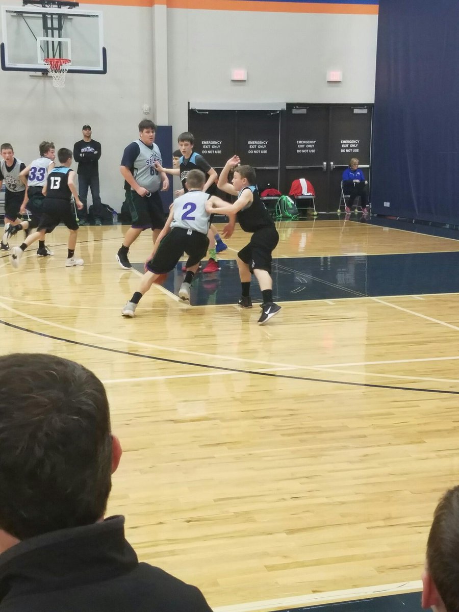 jennyerkes's tweet photo. Went 1-1 again today but these boys worked hard. Back to back games with only 5 players took alot out of these kids. #averaselect https://t.co/HQflZrAFyz