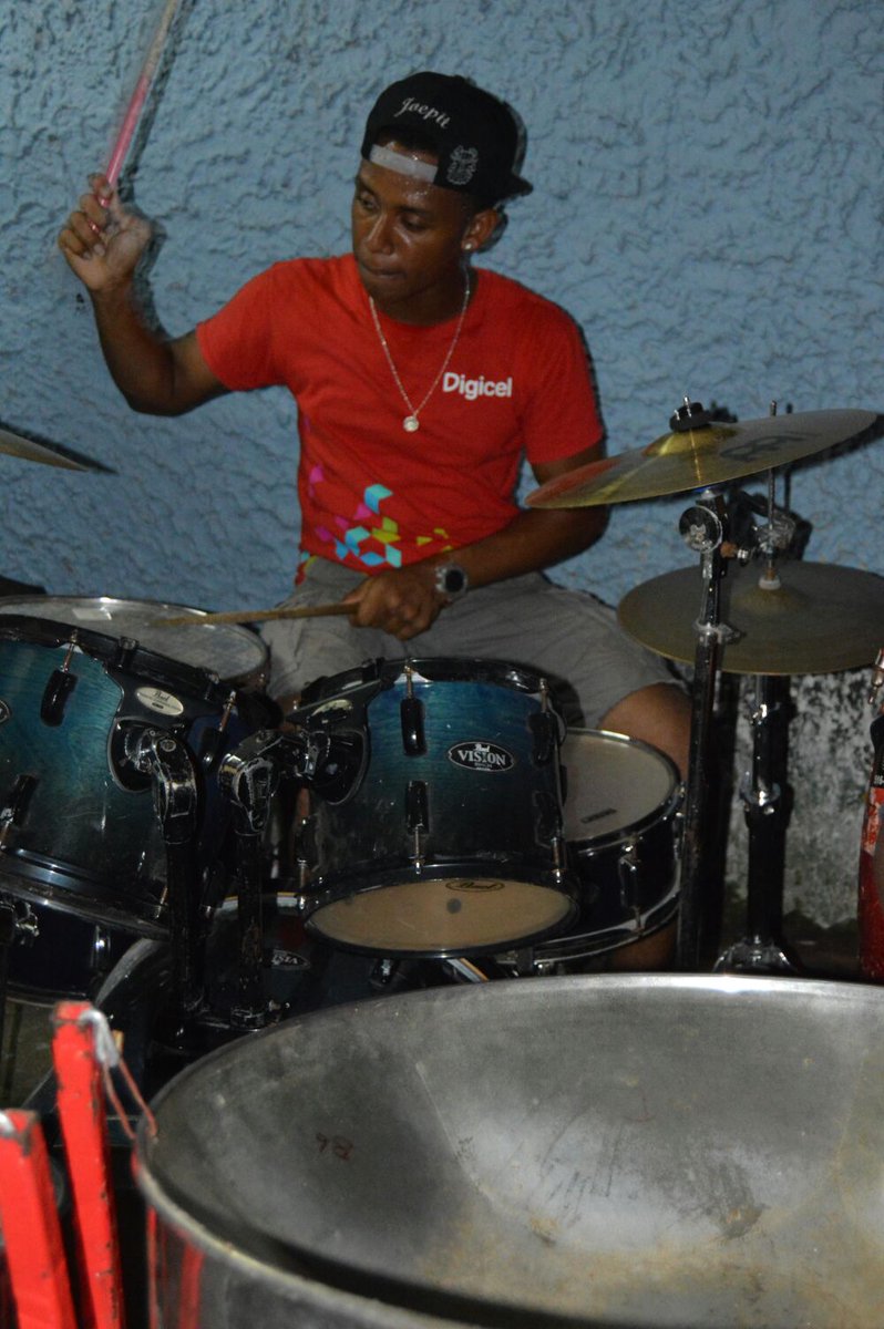 addiskilla's tweet image. Busy Xmas Season 
#Drummer
#PanLife