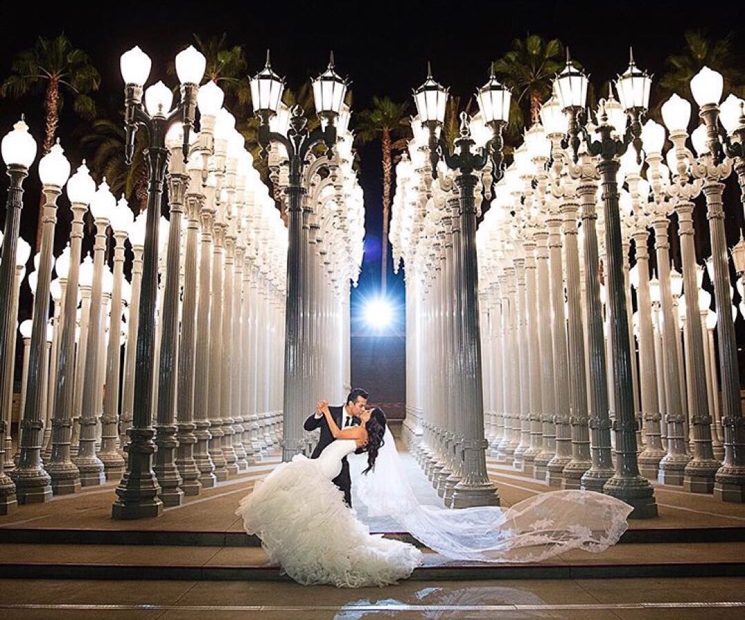 helloperfete's tweet photo. "Once in a while, right in the middle of an ordinary life, love gives us a fairy tale" 📸 @dukeimages https://t.co/KgGapdQtUU