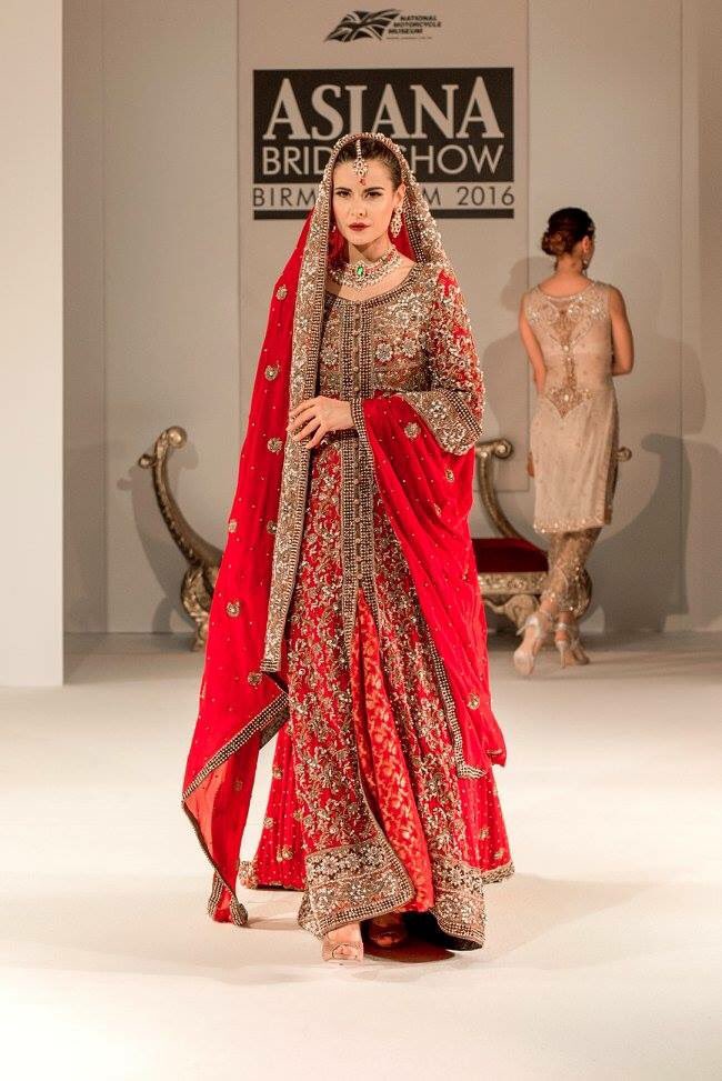 AsianaTV's tweet photo. RDC London showcased their elegant bridalwear & Trousersuits made a comeback this season paired with short kameezes @ #abs2016 https://t.co/3UwW4Ej0Jo