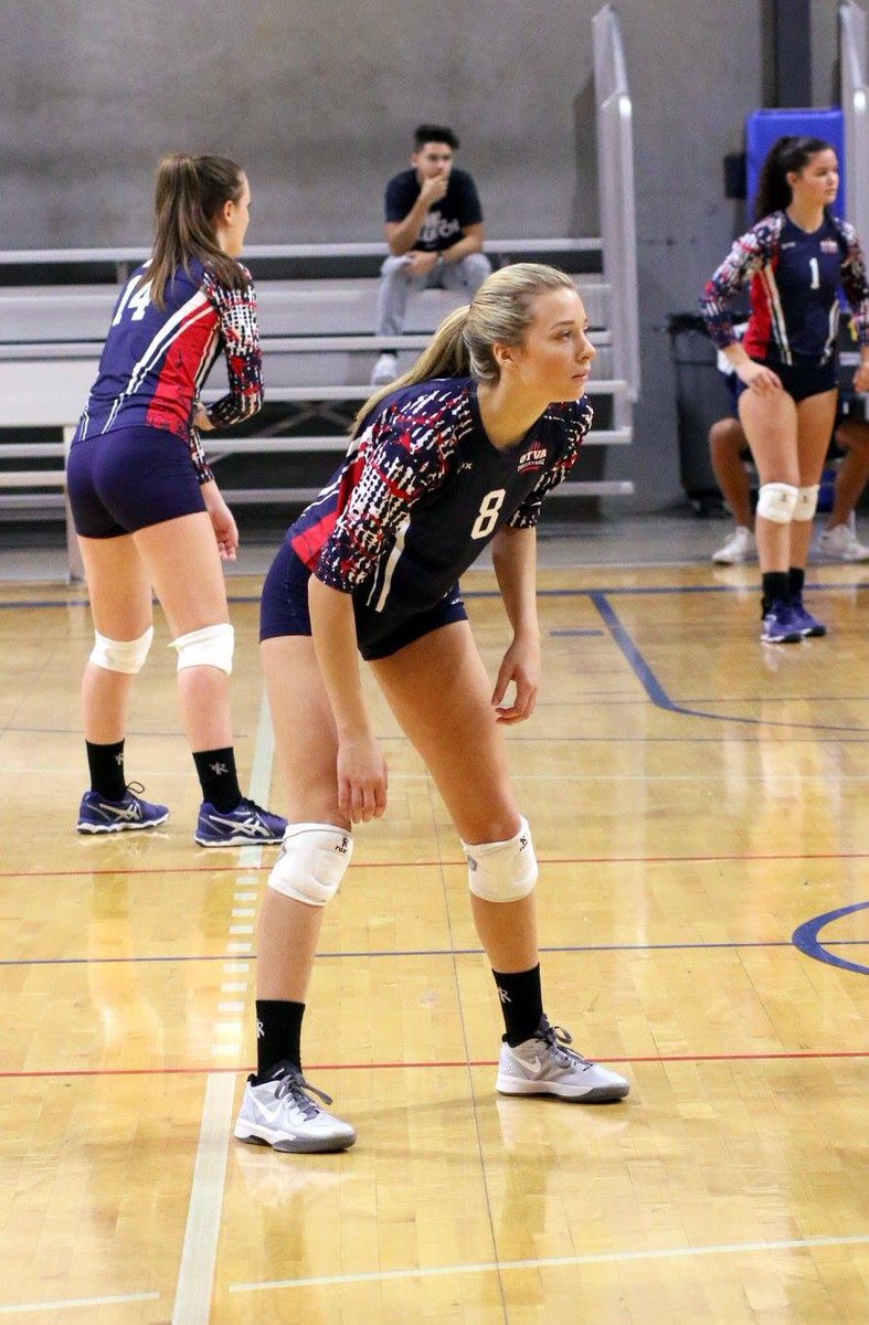 louschieffelin's tweet photo. great start to the season with my girls ❤️🏐 https://t.co/XaPR10wkDD