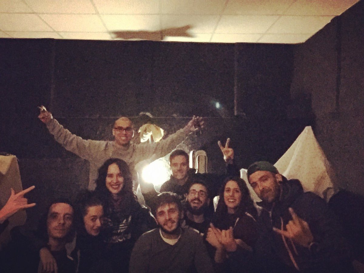 Beyondtheearth_'s tweet photo. El viernes tuvimos un ensayo super divertido con muy buena compañía 😍😍😍 https://t.co/UHNyGdePAf