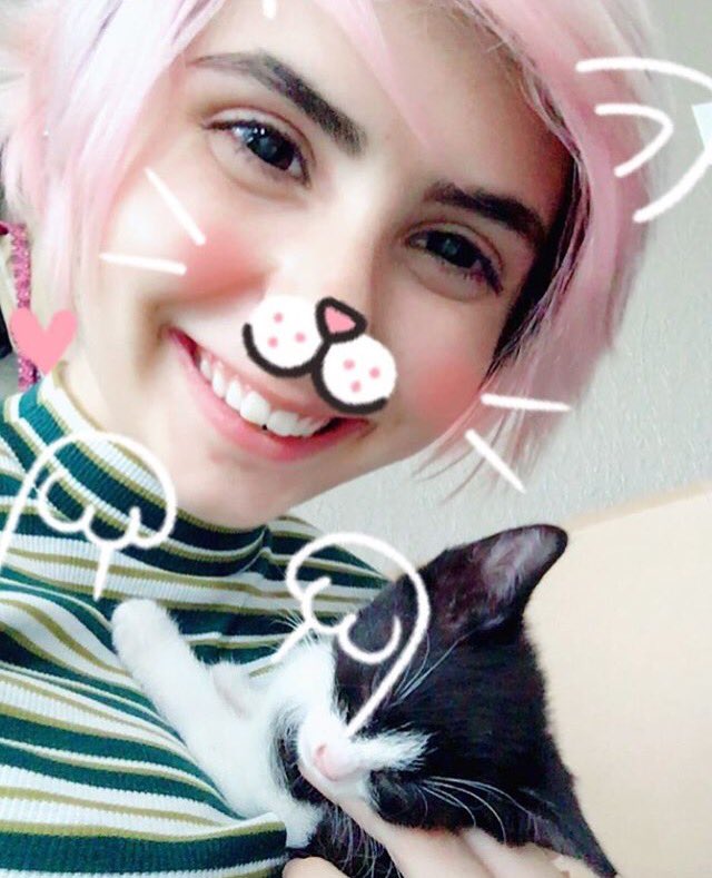 "JoJo is desperate for attention!"
🌸 "love JoJo!~ /.\" 🌸