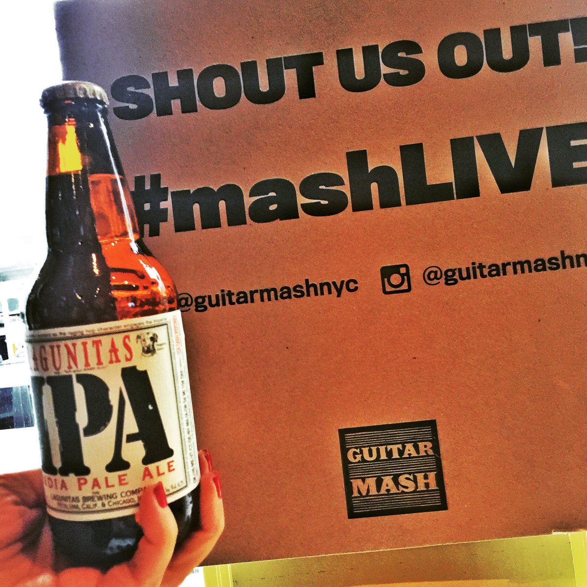GuitarMashNYC's tweet photo. Thank you @lagunitasbeer for sponsoring #GuitarMash #MashLive https://t.co/cudN11ljBO