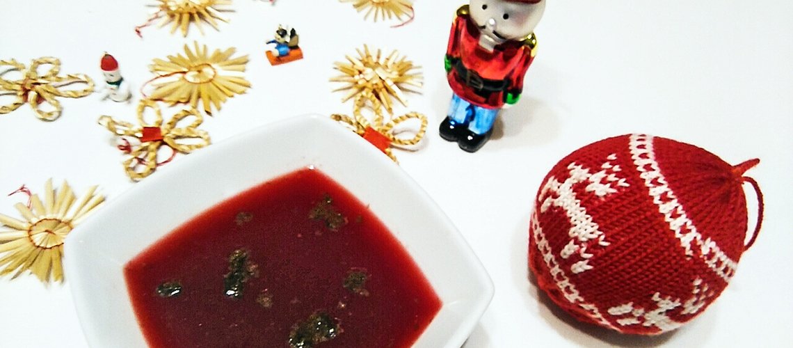 Varmesk's tweet photo. Poľský vianočný barszcz (boršč)
 #recept #borsc #barszcz #repa #vianoce https://t.co/j89AYGoeOm
