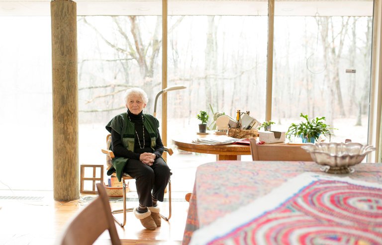 This is wonderful: "Telling Their Life Stories, Older Adults Find Peace in Looking Back." nyti.ms/2hmhmFM