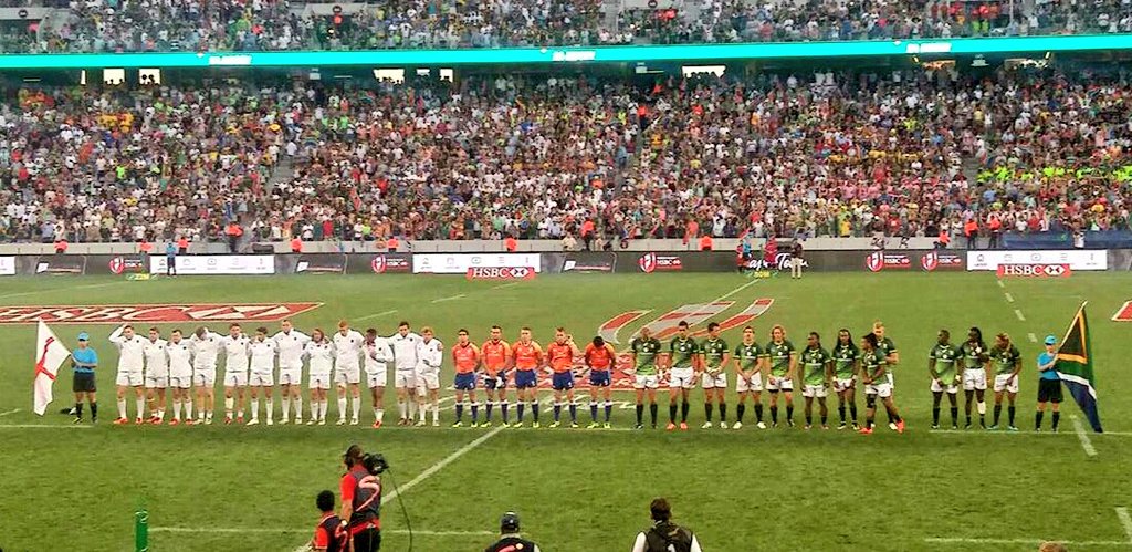 Final moments of a great weekend in CT🏈👌 <a href="/CapeTown7s/">HSBC SVNS Cape Town</a> <a href="/chrisdry7/">Chris Dry</a> <a href="/kylegbrown/">Kyle Brown</a> <a href="/SmithKwagga/">Kwagga Smith</a> <a href="/wernerkok1/">Werner Kok</a> <a href="/snymanphilip/">Philip Snyman</a> <a href="/RuhanNel/">Ruhan Nel</a> <a href="/Laurenterras/">Lauren Terras</a>