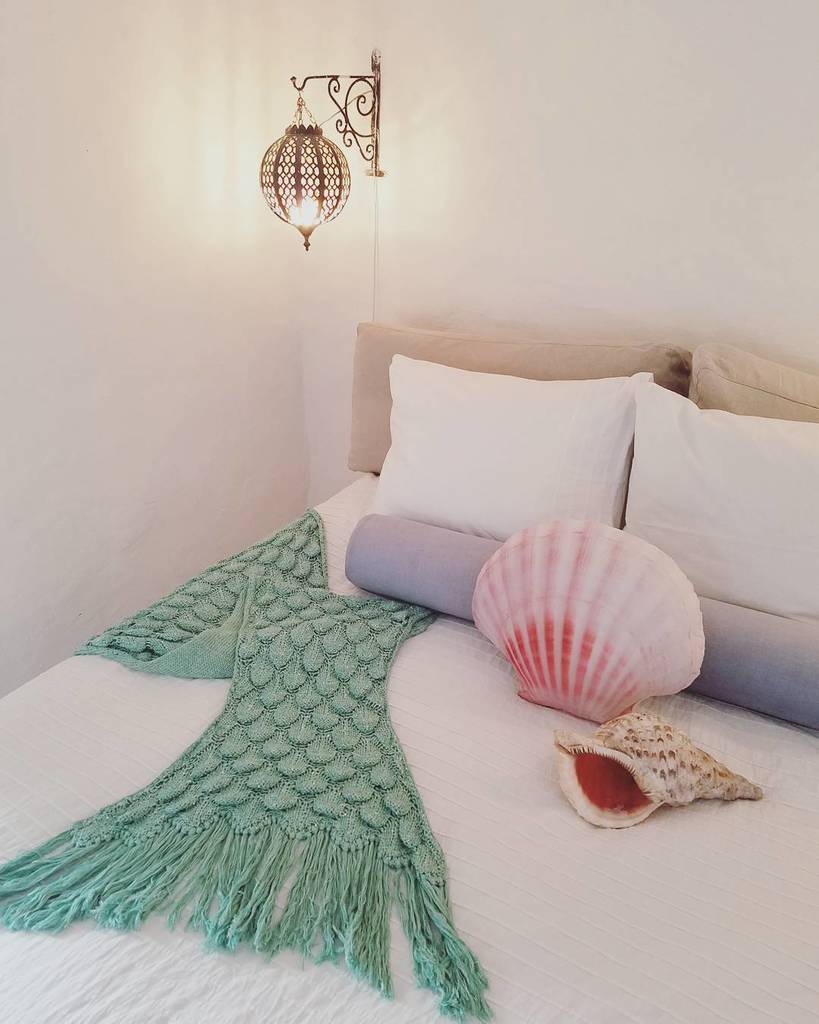 seatail_mermaid's tweet photo. Dreamy Mermaid Den 🐚🐚🐚 with Seatail designs! 🌙 #mermaidtailblanket #shellpillow #mermaidbed #shell #bed #bedroom #m… https://t.co/BAPWLFfLxF