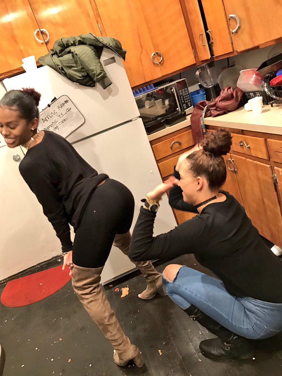 HoodPopeSnicks's tweet photo. Wouldn't trade my shorty for the world 🌎❤️@chey_clau https://t.co/m0t1HEQiiv