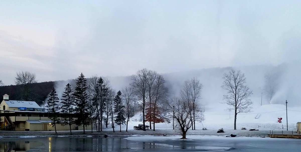 SNOWMAKER860's tweet photo. First 48. #snowmaking #EOS #Demaclenko #Titan #gpm #psi https://t.co/84kX8but8t