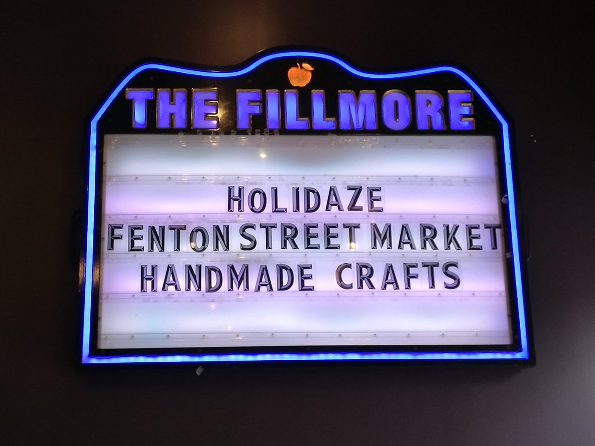 ionogives's tweet photo. 🎓 ALL profits ➡ donate school supplies!Come to the Fillmore today, 10-4, for our 14 scents of lip balm! ❄🎄 https://t.co/wRj12SDbxt