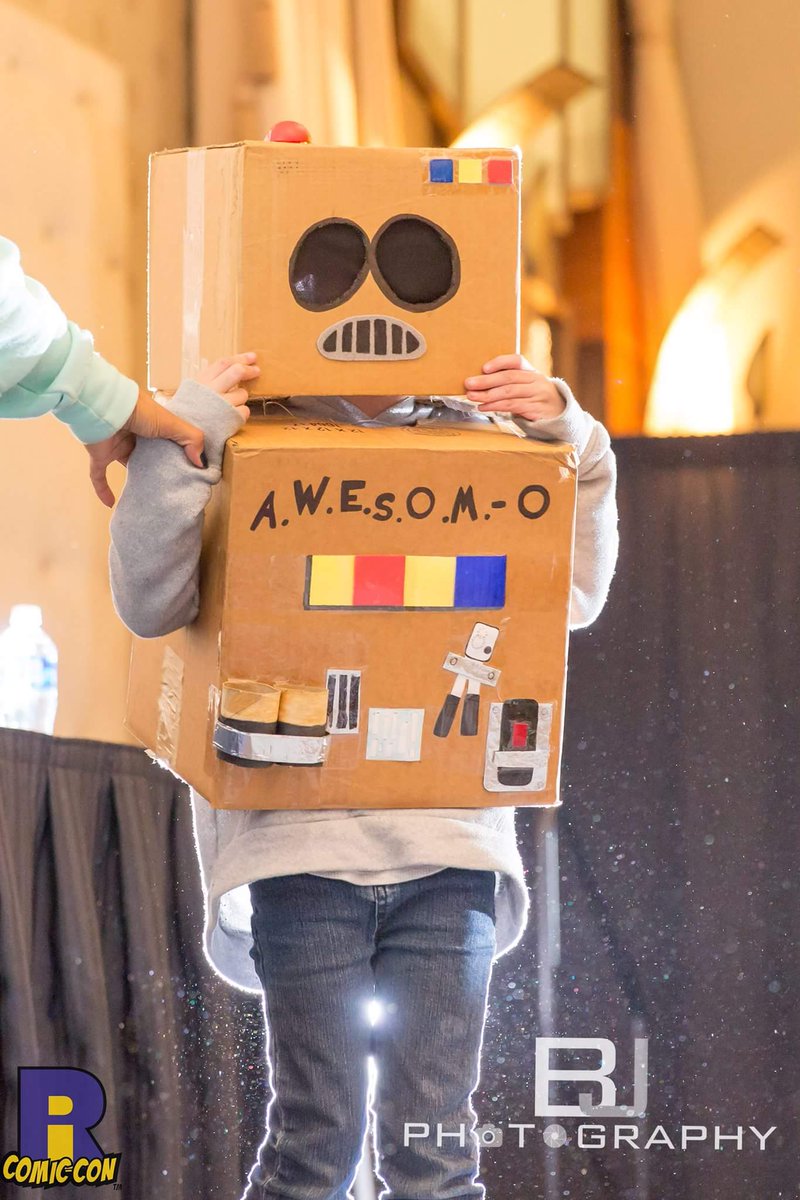 CRESCENTFRE5H's tweet image. My pet monster at #ricomiccon 2O16. #awesomo #cosplay #southpark