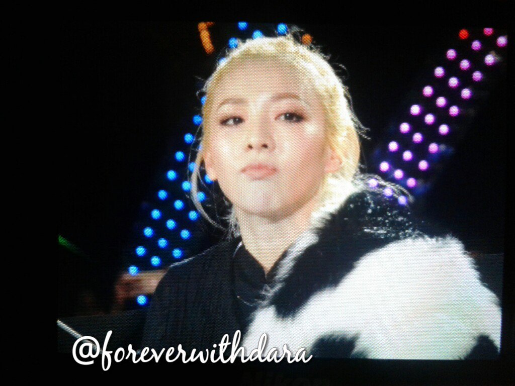 ForeverWithDara's tweet photo. [PREVIEW] 161211 - Can't get enough of your cuteness! >///< #aDARAble #DARA #BoybandPHWinners https://t.co/z3xcBKeOsh