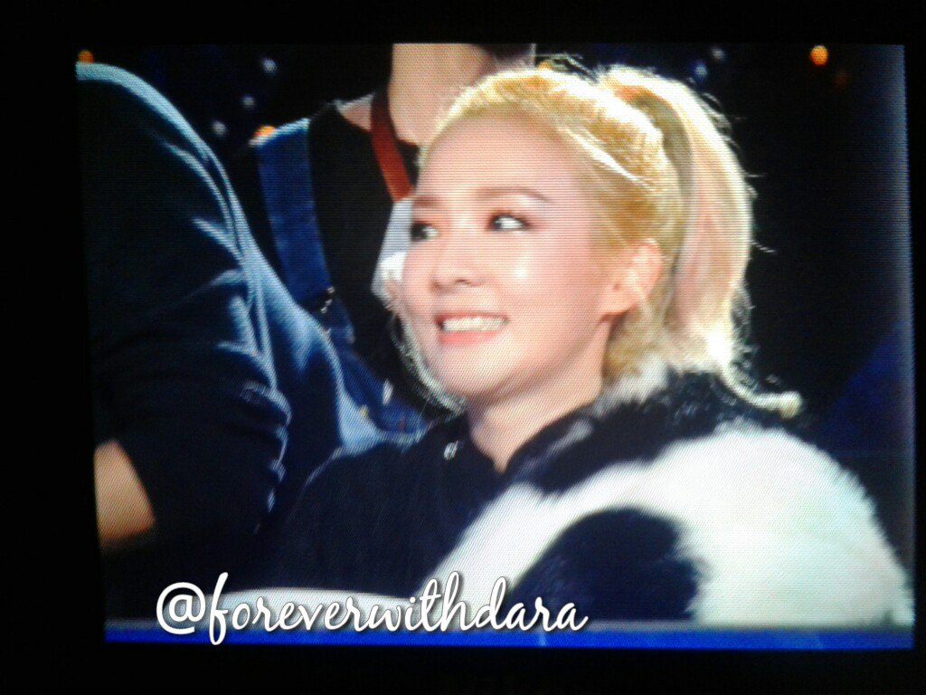 ForeverWithDara's tweet photo. [PREVIEW] 161211 - Can't get enough of your cuteness! >///< #aDARAble #DARA #BoybandPHWinners https://t.co/z3xcBKeOsh