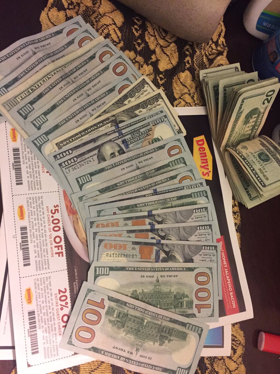 AshleyGetBandz_'s tweet photo. Thank you @InDeeWeTrust__ 🤑 Flipped my 200$ into 2500$ ‼️ she legit https://t.co/TKGQJT5cCA
