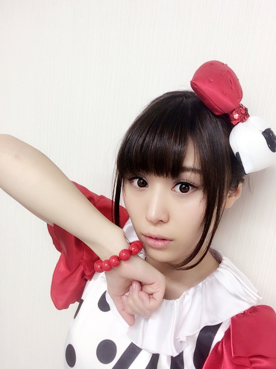山本希望 新生i 1clubのセンター鈴木萌歌として 1番始めに披露した止まらない未来は本当にドキドキでした センターってあんまり意識したことがないし 経験もないので 実はプレッシャーを結構感じてた 笑 萌歌の強気に頼りながら頑張ったよ もっと 山本希望 新生i 1clubのセンター鈴木萌歌として 1番始めに披露した止まらない未来は本当にドキドキでした センターってあんまり意識したことがないし 経験もないので 実はプレッシャーを結構感じてた 笑 萌歌の強気に頼りながら頑張ったよ もっと