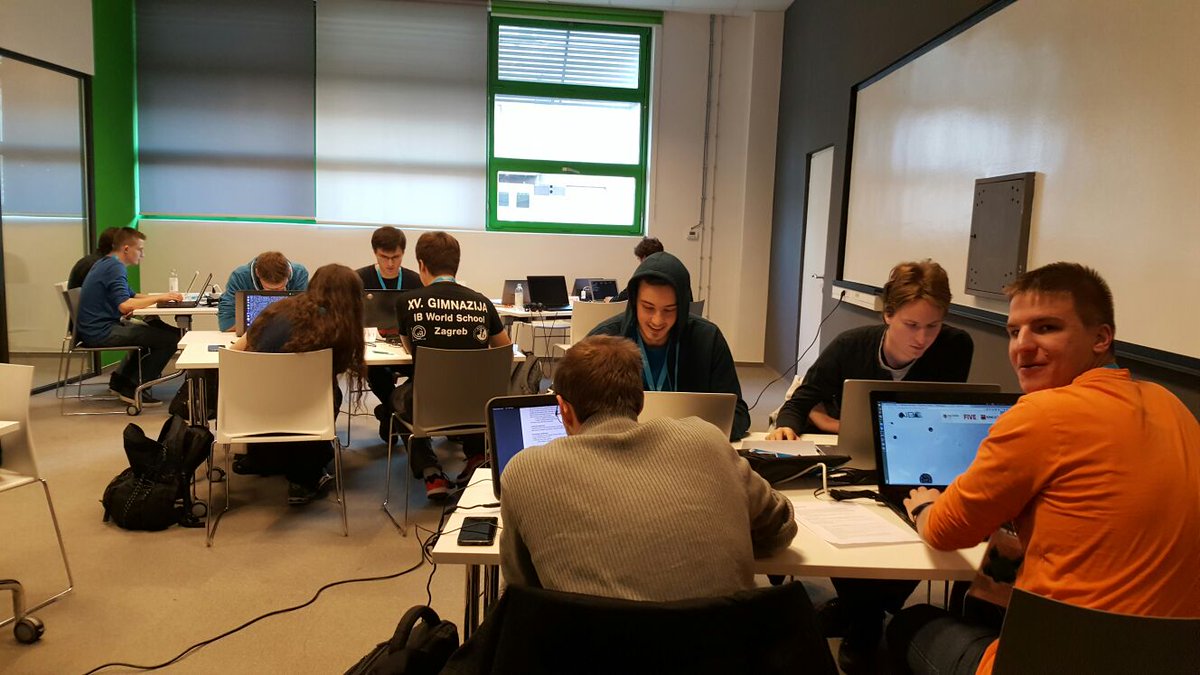 Otvorili smo AI BattleGround! Programiranje je u tijeku :) #aibg2016